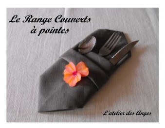 Pliage de serviette range couvert