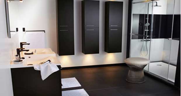 Salle de bain carrelage noir