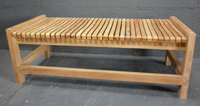 Banc en teck pour salle de bain